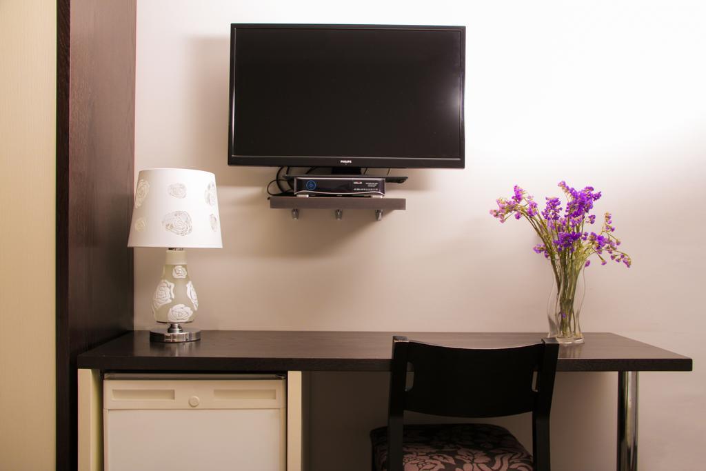 Vivar Hotel Tirana Habitación foto